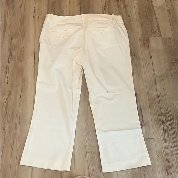 Women's Cream Capris - Picture 3 of 9